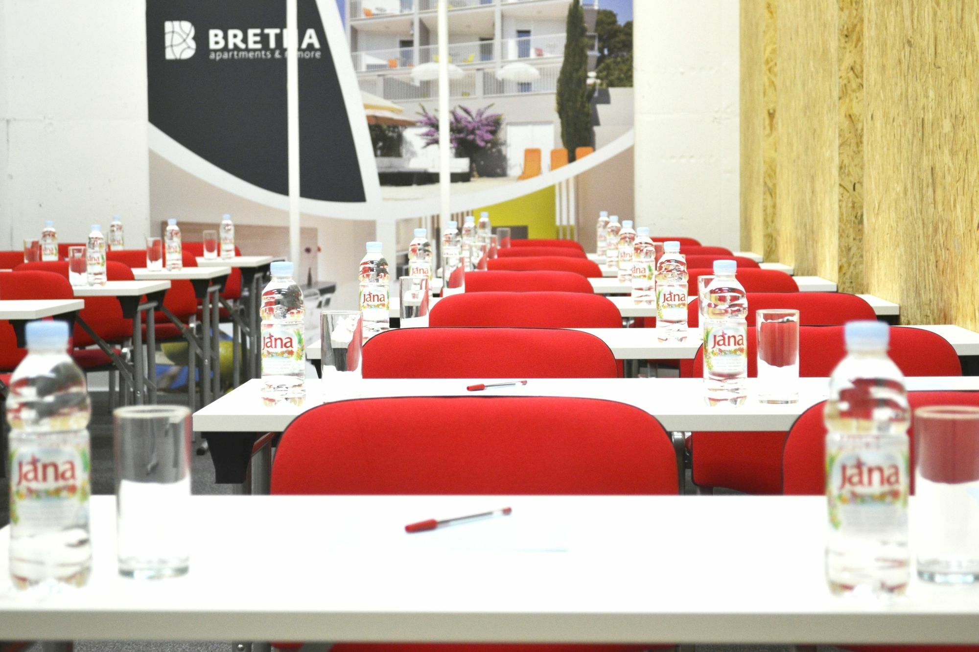 Bretia Apartments Sutivan Exterior photo